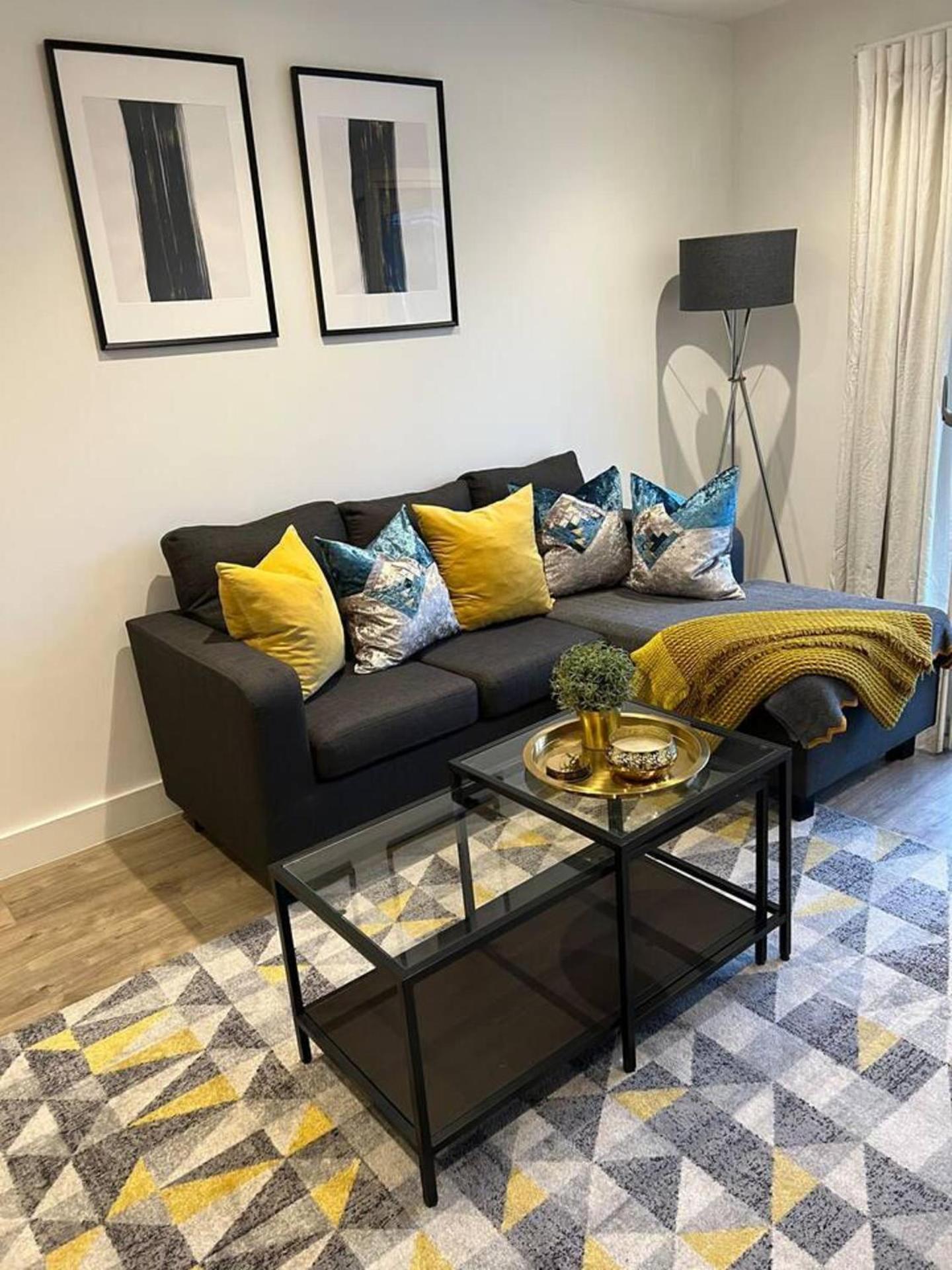 Modern 1 Bed Flat Near Station And Apartment London